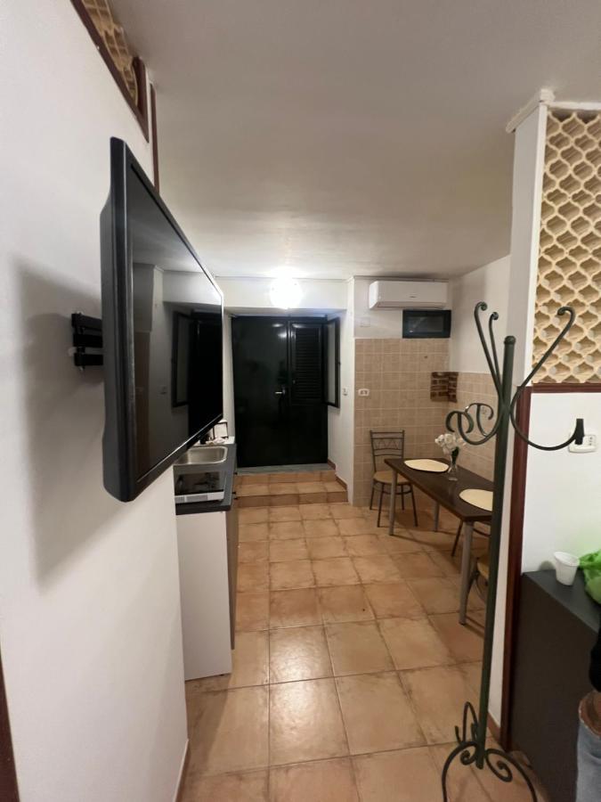 V.L Appartamento Gradoni. Napoli Esterno foto